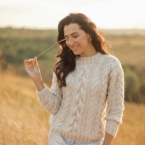 Cableknit women pullover. Regular fit alpaca women sweater. Handknit alpaca pullover. Beige sweater. Woman alpaca pullover.
